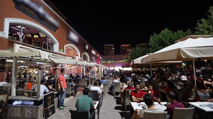 Batıkent&rsquo;in Kalbi Meydan&rsquo;da Atıyor