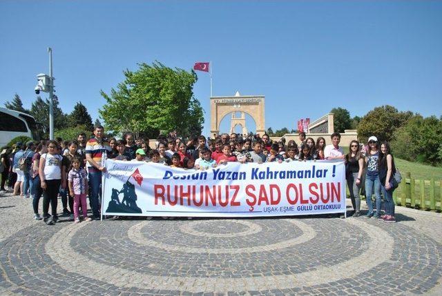 Kitap Okuyan Öğrenciler Çanakkale Gezisiyle Ödüllendirildi