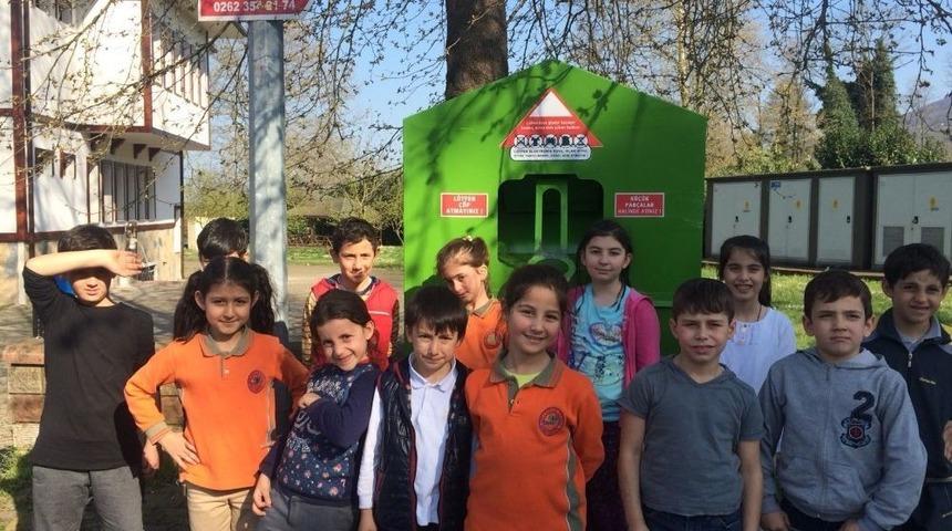 Kartepeli &Ccedil;ocuklardan &Ouml;rnek Davranış