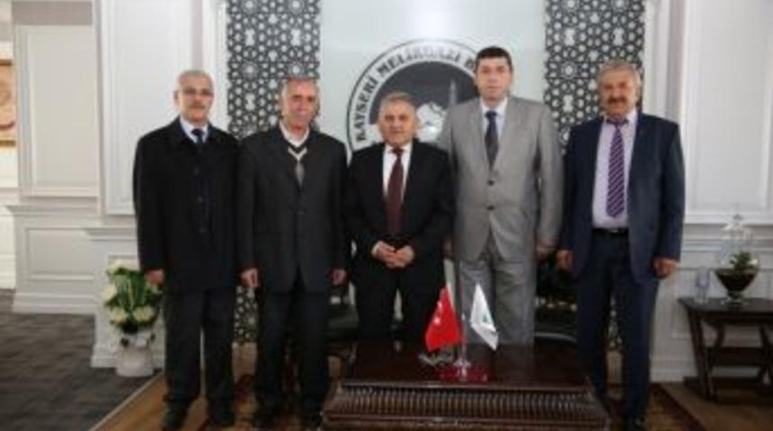 Germir Mahalle Muhtarı Ve İhtiyar Heyeti Başkan B&uuml;y&uuml;kkılı&ccedil;&rsquo;ı Ziyaret Etti