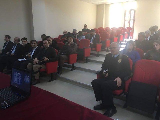 Biga&rsquo;da Uyuşturucu İle M&uuml;cadele Toplantısı Yapıldı 1