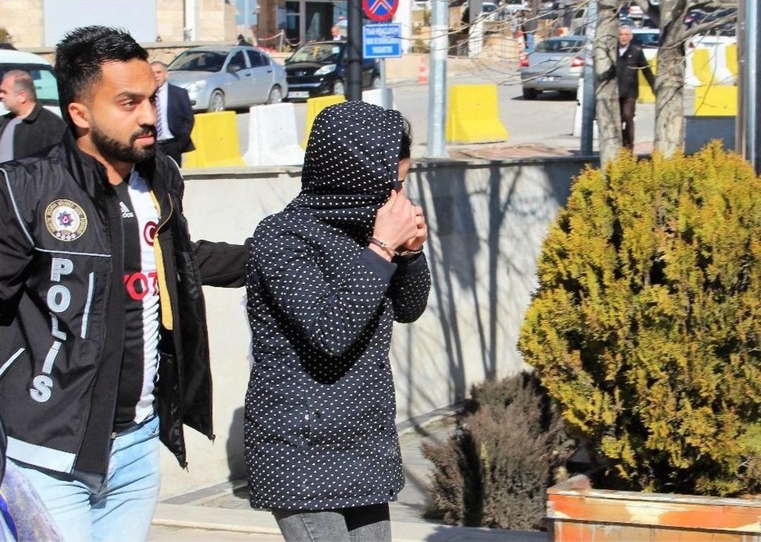 S&uuml;tyenden Y&uuml;zlerce Uyuşturucu Hap &Ccedil;ıktı