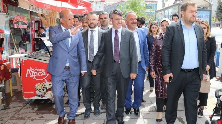 Ak Parti Aday Adaylarından Esnaf Ziyareti