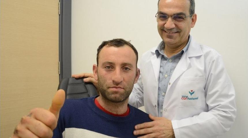 Kazada Kaybettiği Kulağından Yeni Bir Kulak Daha Yapıldı