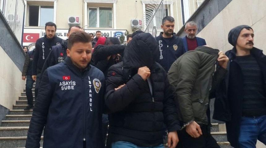 İstanbul&rsquo;da Fuhuş &Ccedil;etesi &Ccedil;&ouml;kertildi