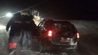 Kars’ta Tipi De Mahsur Kalan 4’ü Öğretmen 10 Kişiye Afad Kurtardı