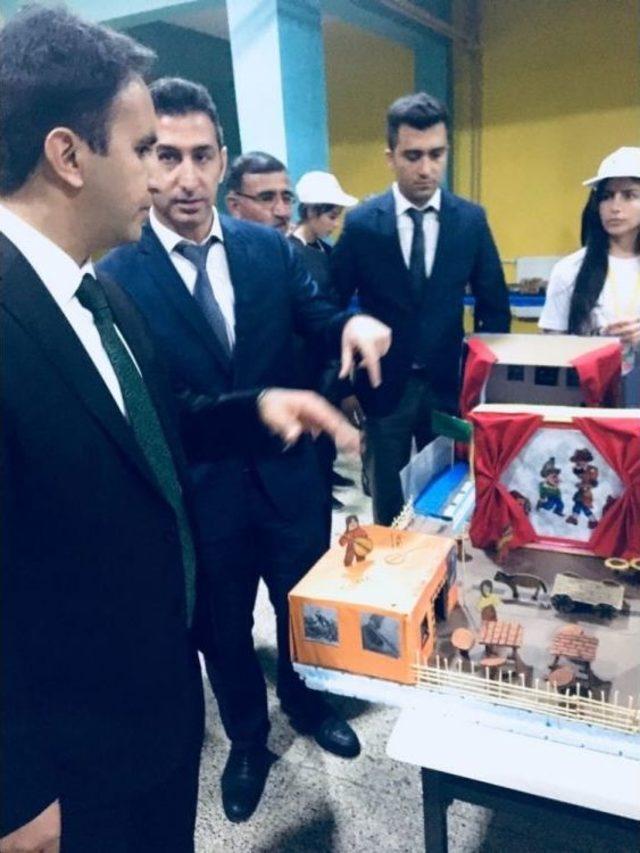 Çaldıran’da ‘tübitak 4006 Bilim Fuarı’ Açıldı