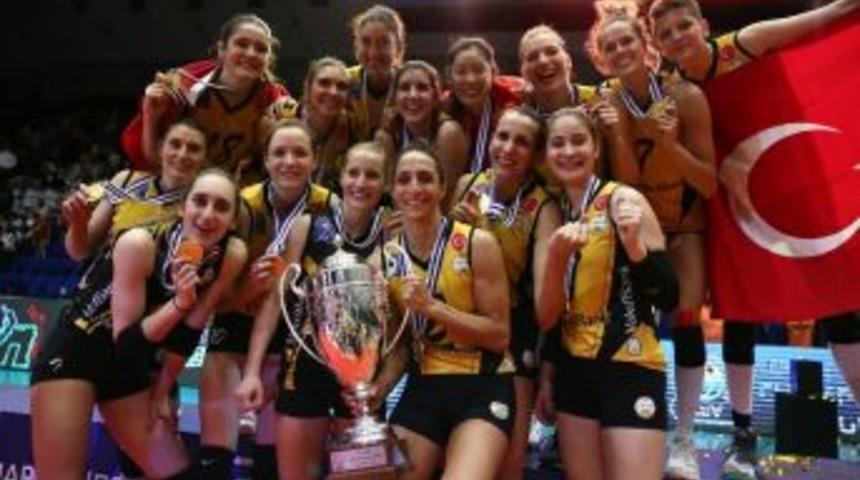 Şampiyon Vakıfbank Yurda D&ouml;nd&uuml;