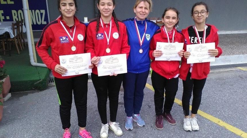 Badminton&rsquo;da Manisa B&uuml;y&uuml;kşehir Belediyespor&rsquo;un Yıldızı Parladı