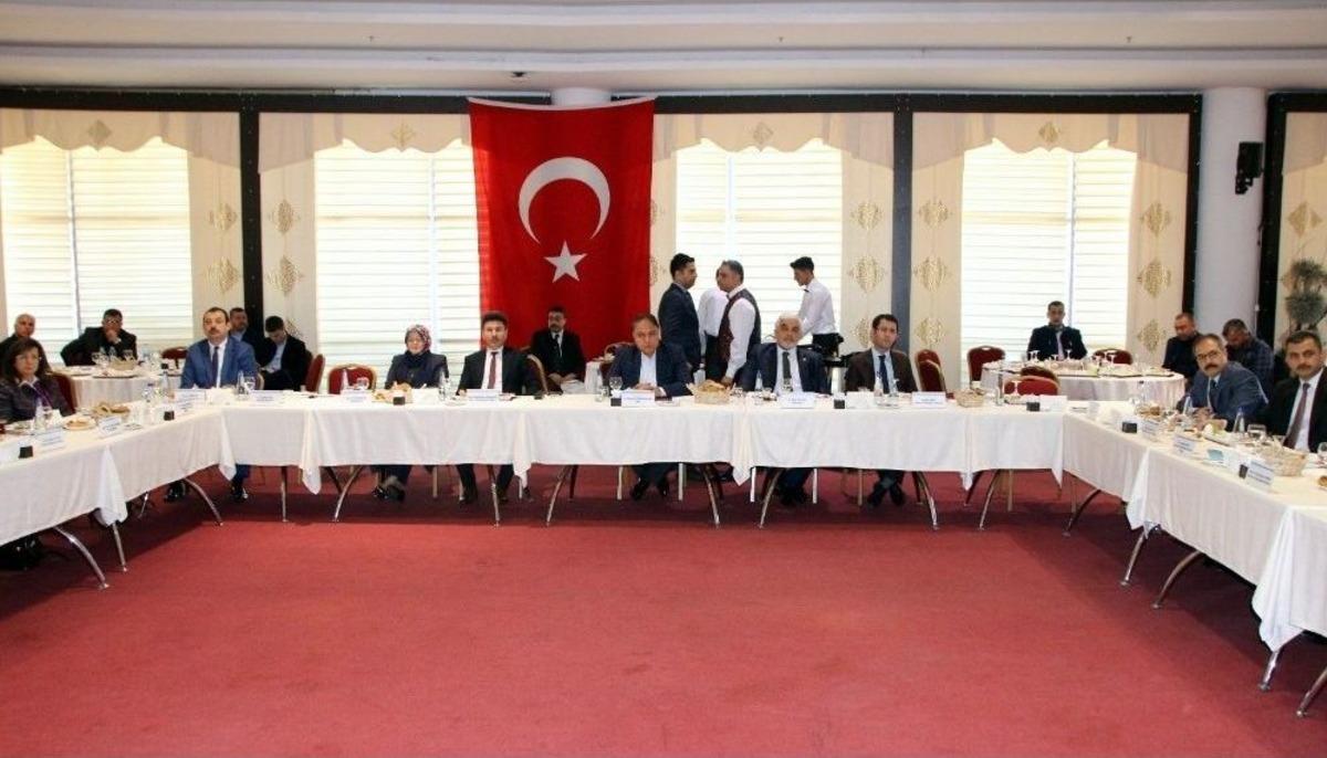 &Uuml;niversite Rekt&ouml;rlerinden Zeytin Dalı Harekatına Destek