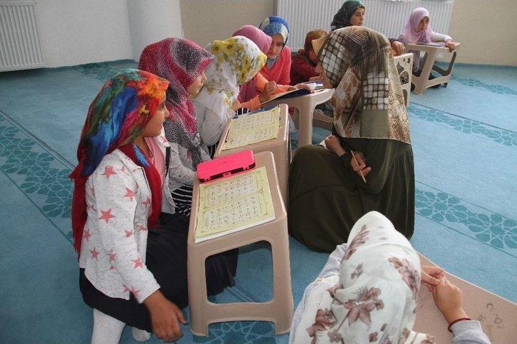 Muradiye’de Yaz Kur’an Kurslarına Büyük İlgi G5
