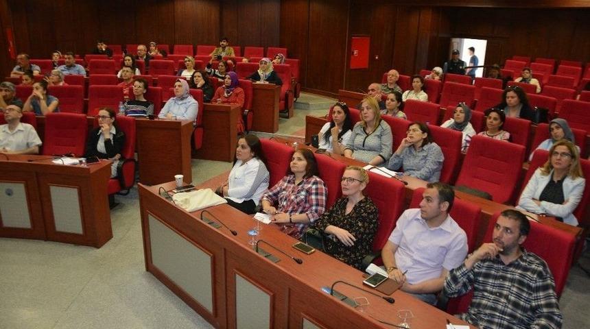 İzmit Belediyesi&rsquo;nden Otizm Semineri