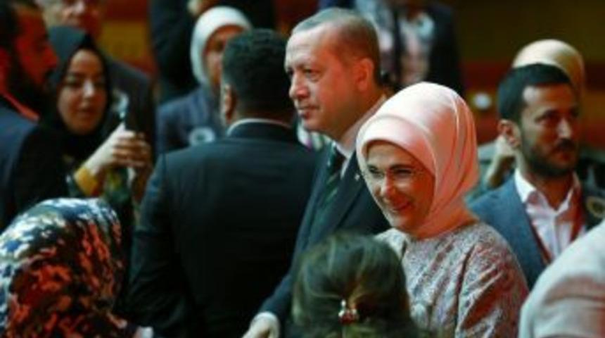 Cumhurbaşkanı Erdoğan&rsquo;dan Eşi Emine Erdoğan&rsquo;a Zeytin Dalı Jesti