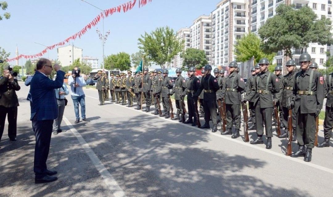 Atat&uuml;rk&rsquo;&uuml;n Erzurum&rsquo;a Gelişinin 99. Yıld&ouml;n&uuml;m&uuml; T&ouml;renlerle Kutlandı