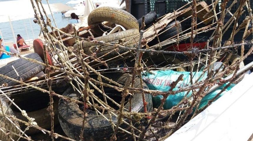 Marmaris&rsquo;te Deniz Dibi Temizliği