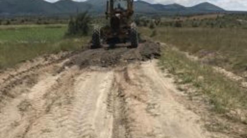 Beyşehir&rsquo;de Arazi Yollarında Bakım Onarım &Ccedil;alışmaları S&uuml;r&uuml;yor