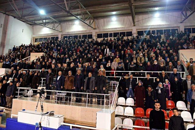 Kendisine Gelen Hediyeleri Mehmetçik İçin Satışa Çıkardı