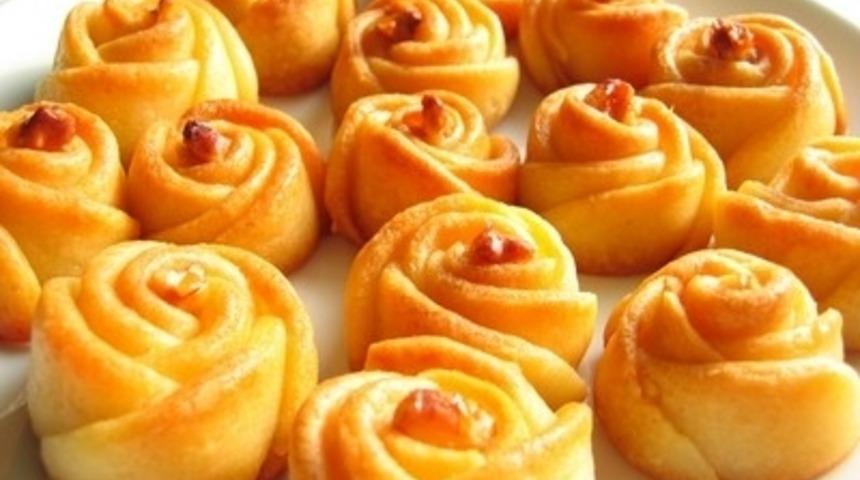 Bademli Gül Tatlısı