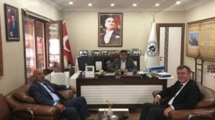 Başkan Yal&ccedil;ın&rsquo;a Ziyaretler Devam Ediyor