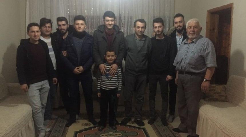 Domani&ccedil;li Gen&ccedil;lerden Vefa