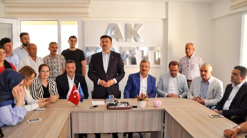 Ak Partili Vekillerden Aliağa &Ccedil;ıkarması
