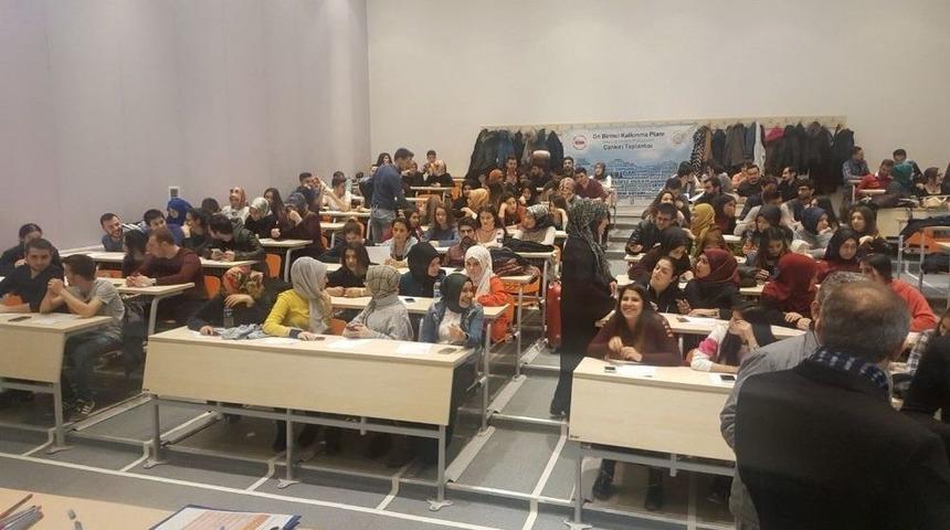 "geleceği Birlikte Planlayalım" Gençlik Toplantısı