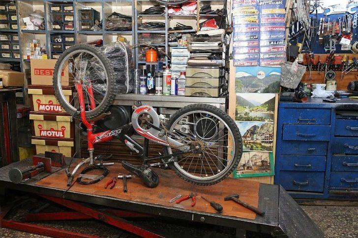 Ataşehir’de Bisikletler Çocuklar İçin Birikiyor G2