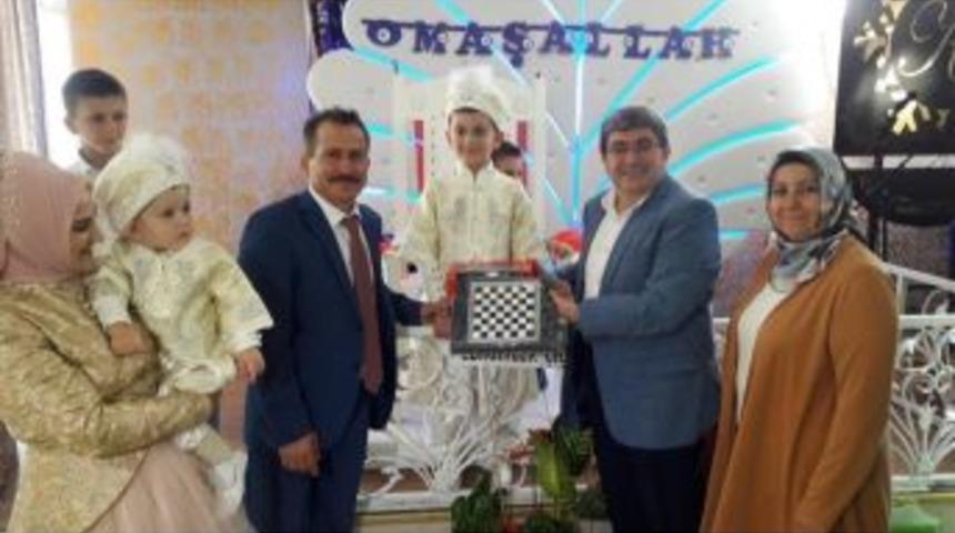 Başkan Can S&uuml;nnet T&ouml;renine Katıldı