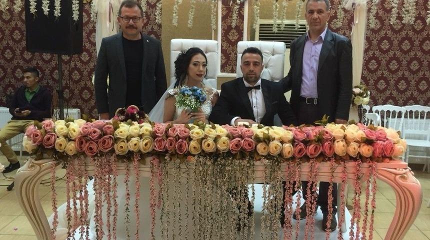 Emniyet M&uuml;d&uuml;rleri, D&uuml;nya Evine Giren Polis Memurunu Yalnız Bırakmadı