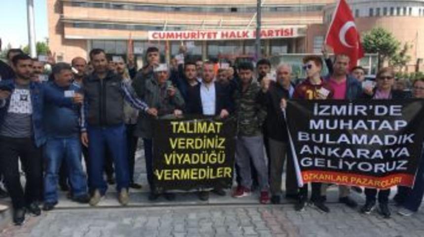 Chp &Ouml;n&uuml;nde Pazarcı Eylemi