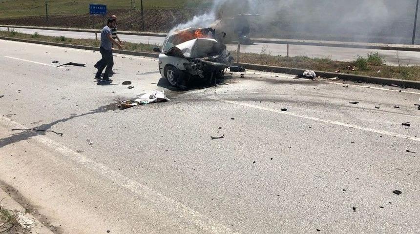 Sivas’ta Otomobiller Çarpıştı: 4 Ölü, 4 Yaralı