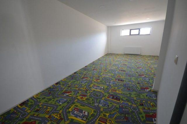 Paşabah&ccedil;e Mesire Alanı&rsquo;na Yeni Sosyal Tesis Yapıldı 3