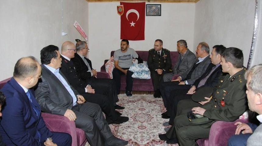 Afrin Gazisi Y&uuml;zge&ccedil;&rsquo;e Ge&ccedil;miş Olsun Ziyareti