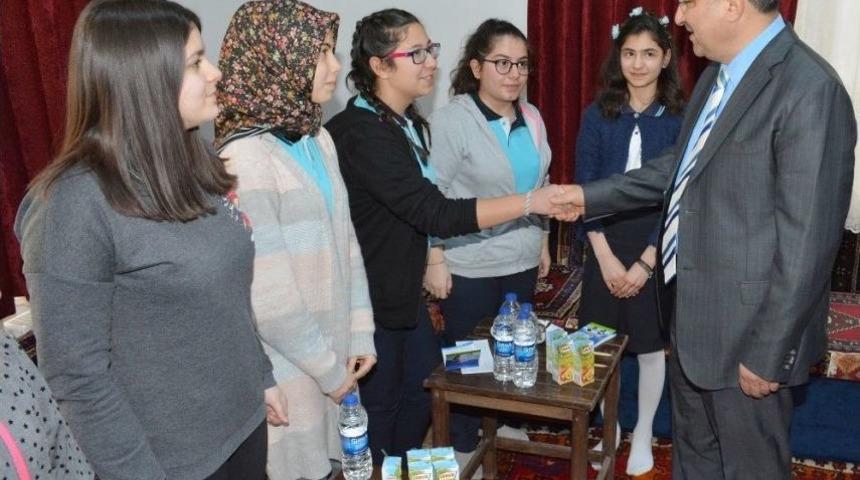 S&ouml;z K&uuml;&ccedil;&uuml;ğ&uuml;n Programının Konuğu Vali Ali Kaban