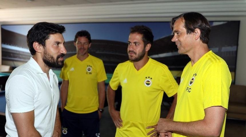 Fenerbah&ccedil;e&rsquo;de 5 Futbolcu Daha Kampa Katıldı
