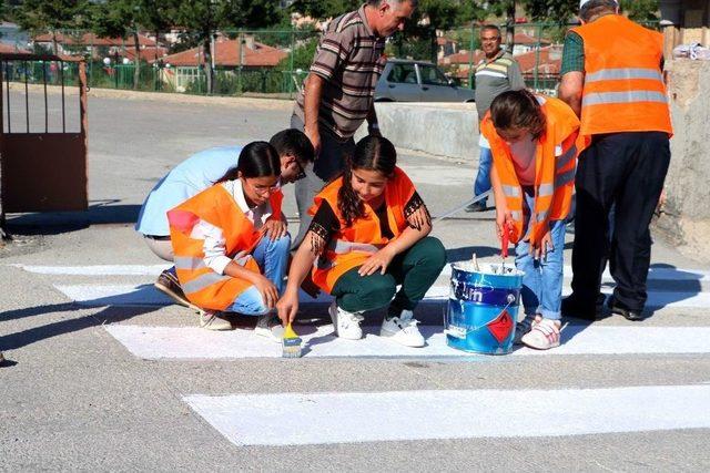 Yozgat’ta Çocuklardan Üç Boyutlu Yaya Geçidi