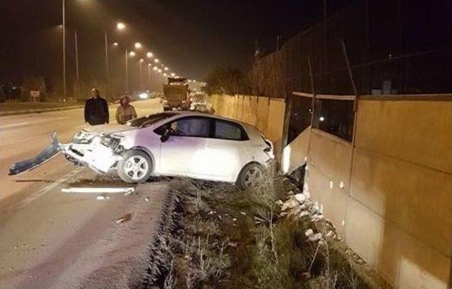 Eskişehir’de Trafik Kazası; 3 Yaralı