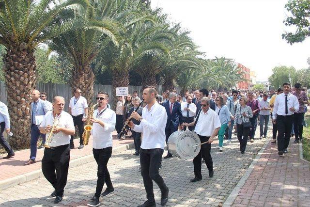 Ege’de Şenlik Ateşi Yeniden Alevlendi