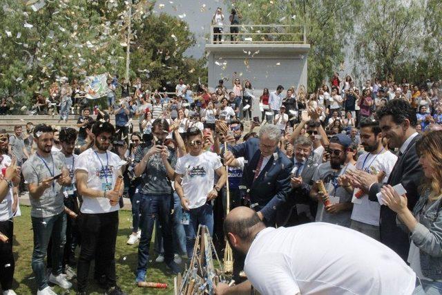 Ege’de Şenlik Ateşi Yeniden Alevlendi