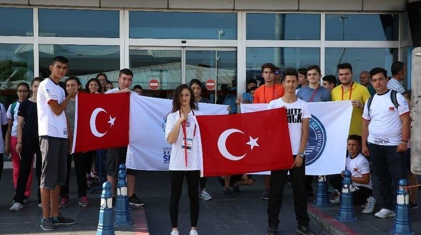 B&uuml;y&uuml;kşehir&rsquo;in Sporcuları Başarıdan Başarıya Koşuyor
