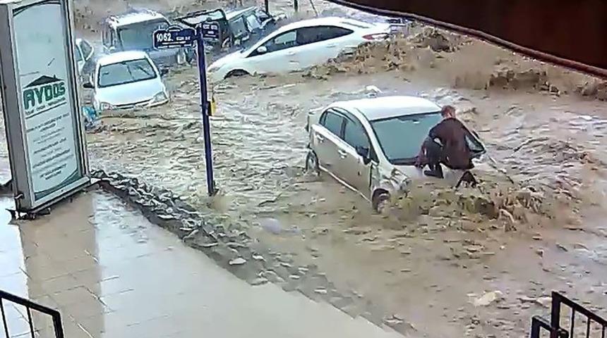 Mamak&rsquo;taki Sel Felaketinde Yeni G&ouml;r&uuml;nt&uuml;ler