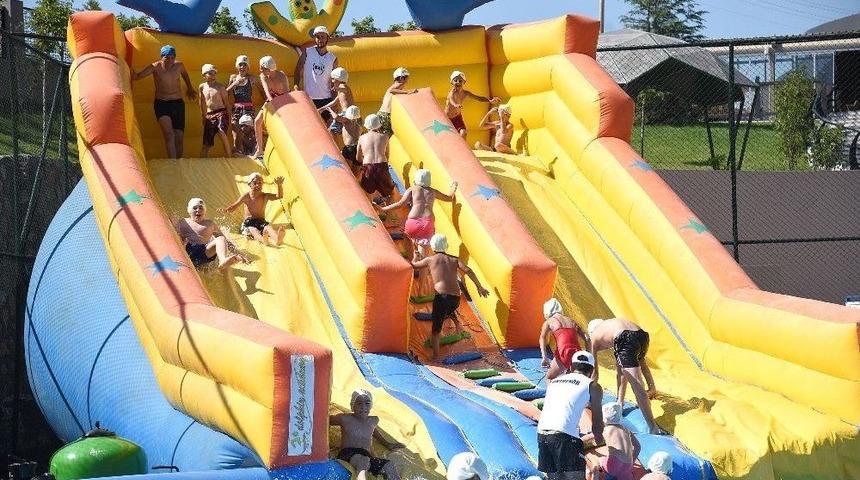 Karesi&rsquo;de &Ccedil;ocuklara Aqua Park Keyfi
