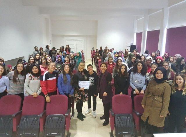 Hayme Ana Mesleki Ve Teknik Anadolu Lisesi’nde Kariyer Günleri