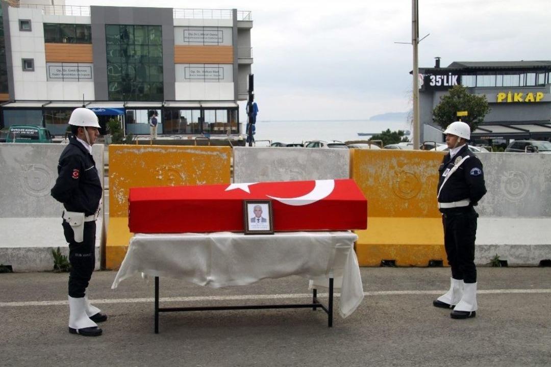 &Ccedil;evik Kuvvet Şube M&uuml;d&uuml;r&uuml; T&ouml;renle Son Yolculuğuna Uğurlandı