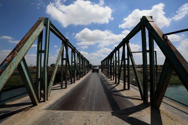 Tarsus’ta Trafiği Nefes Aldıracak Köprü Projesi