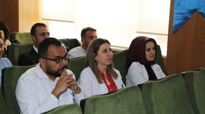 Er&uuml; Hastaneleri&rsquo;nde &ldquo;d&uuml;nya Ankilozan Spondilit G&uuml;n&uuml;&rdquo; Etkinliği D&uuml;zenlendi