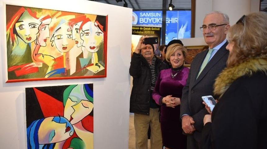 &rsquo;&ccedil;ocuk Gelinlere Hayır Sergisi&rsquo; A&ccedil;ıldı