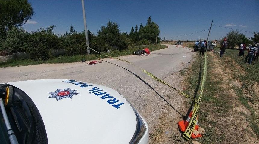 Hafif Ticari Ara&ccedil;la Motosiklet &Ccedil;arpıştı: 1 &Ouml;l&uuml;