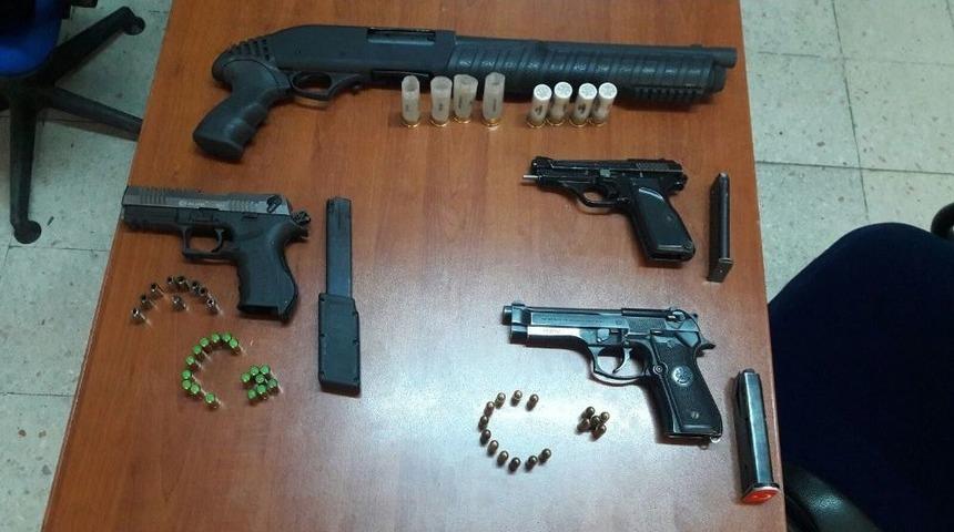 Polis D&uuml;ğ&uuml;nde Silaha İzin Vermiyor