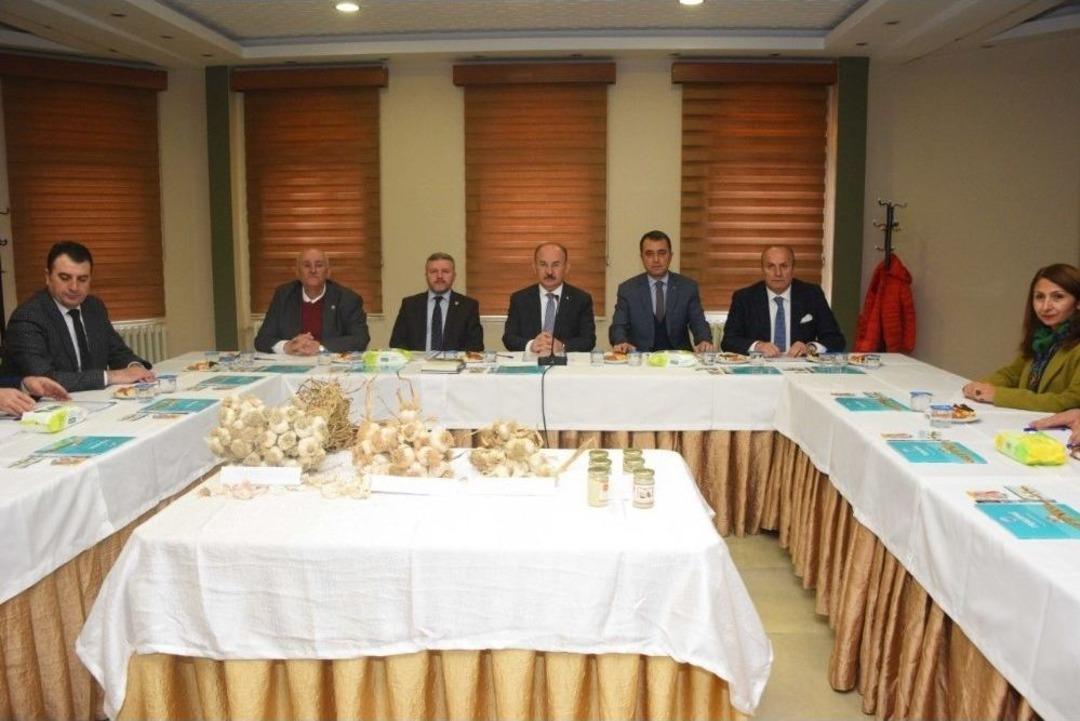 Taşk&ouml;pr&uuml; Sarımsağının Sorunları Ve &Ccedil;&ouml;z&uuml;m &Ouml;nerileri Masaya Yatırıldı